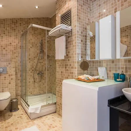 Apart Otel Aura İstanbul