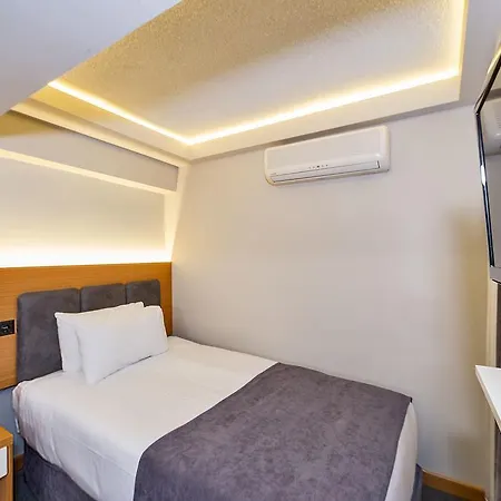 Отель Bergama Old 3*