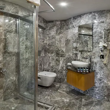 Отель Bergama Old 3*