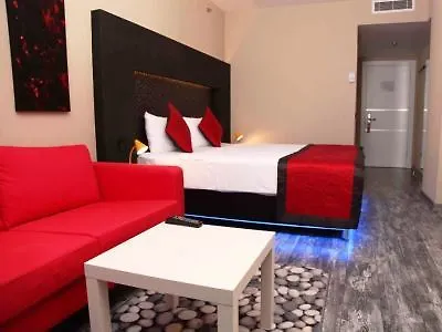 فندق تيمبو كاجلايان