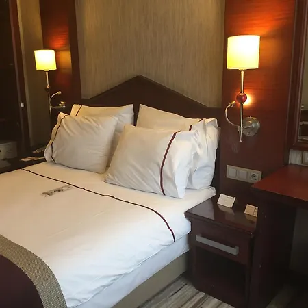 Hotel Taksim Gonen 4*