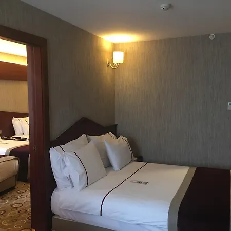 Hotel Taksim Gonen 4*