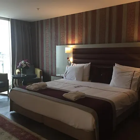 Hotel Taksim Gonen
