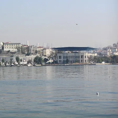 Golden Halic Hotell 3*