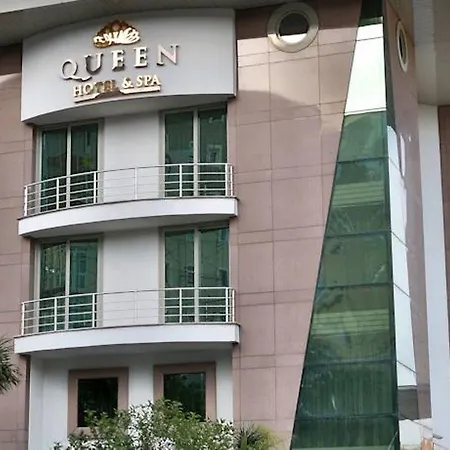 Queen & Hotel