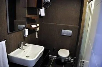 Flora Ataşehir Apartament *