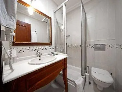 Azade Istanbul