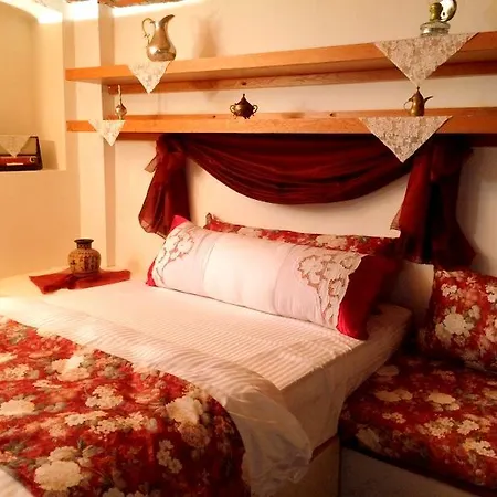 Mi̇esha Ottoman Palace Apartment