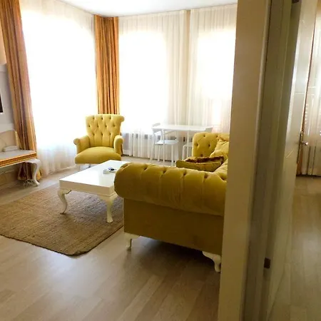 Apartment Mi̇esha Ottoman Palace