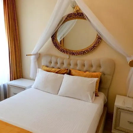 Apartment Mi̇esha Ottoman Palace *