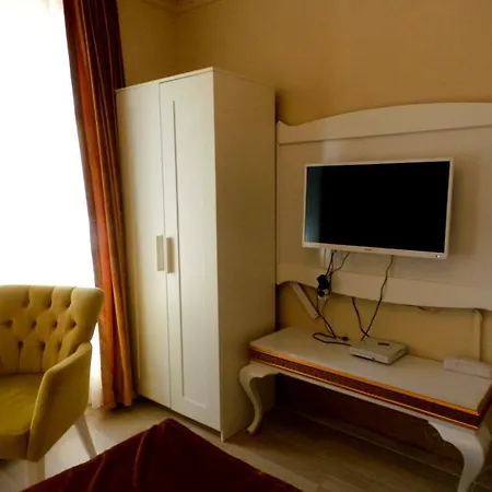 Apartment Mi̇esha Ottoman Palace
