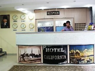California Отель 3*