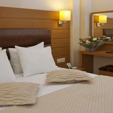 Grand Abant And Congress Center Otel