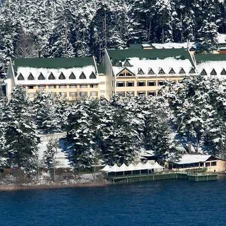 Grand Abant And Congress Center