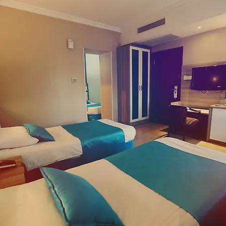Nil Hotel 3*