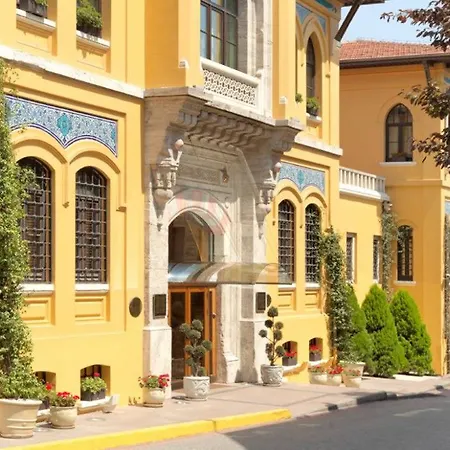 Four Seasons At Sultanahmet 5*