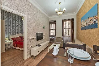 Aparthotel Iq Mis 3*