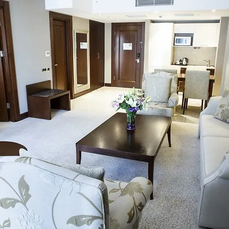 Grand Aras & Hotel