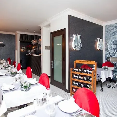 Tria Elegance 4*