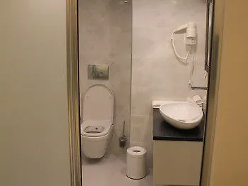 加拉塔格雷斯酒店 3*