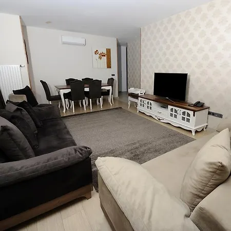 The Sultan's By Mayar Apartment *