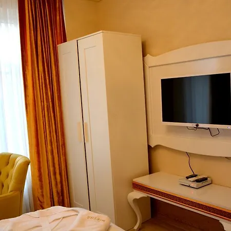 Mi̇esha Ottoman Palace Apartment Istanbul