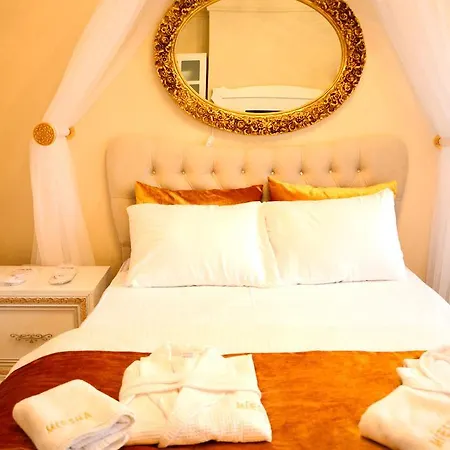Mi̇esha Ottoman Palace Apartment