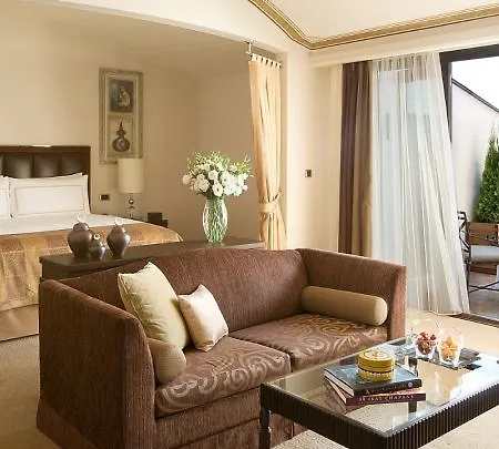 Four Seasons At The Bosphorus Hotel