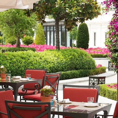 Four Seasons At The Bosphorus