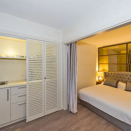 Orka Taksim & Hotel 4*