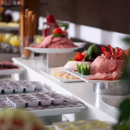 Hotel Crowne Plaza - Ortakoy Bosphorus By Ihg Istanbul