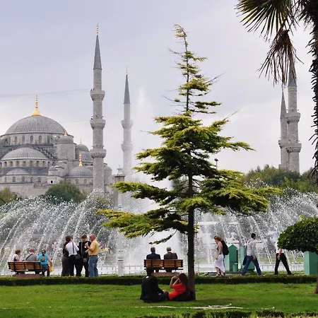 Esra Sultan Petrol Hotel 3*