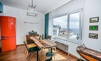 Tarus Bosphorus Cihangir 3*