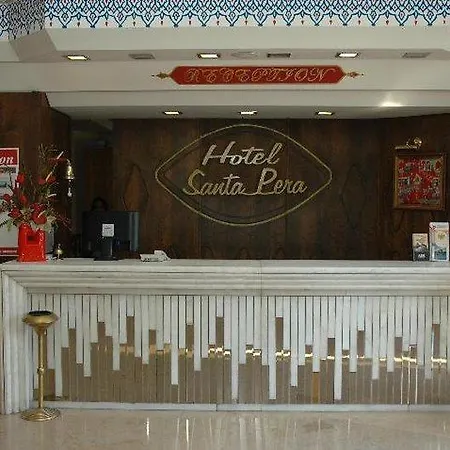 Santa Pera Otel 2*