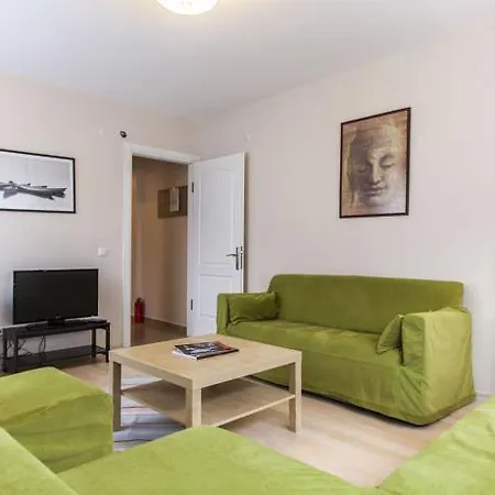 Lodos Apartment *
