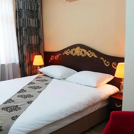 Uyar Apt Apartment *