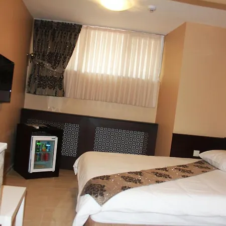 Uyar Apt Apartment *