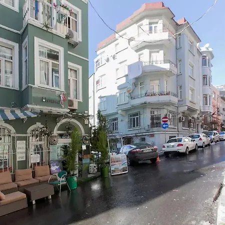 Taksim Apart Harbiye Apartment *