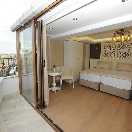 Hotel Taxim 3*