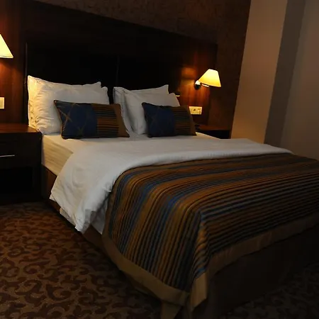 Rhiss Maltepe 4*