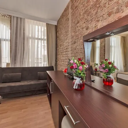 Taxim Marin Hotell 3*