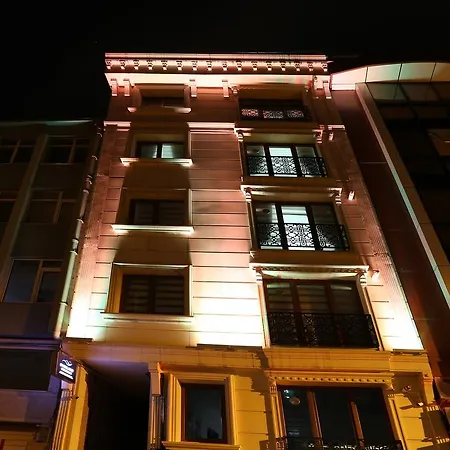 Overland * Istanbul