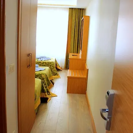 Hotel Buyuk Paris 3*