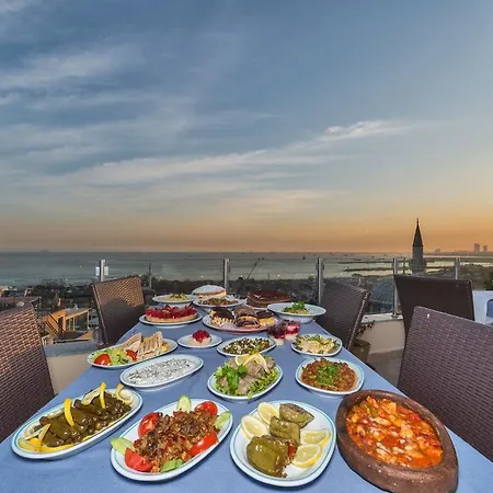 Daphne Hotel 4*