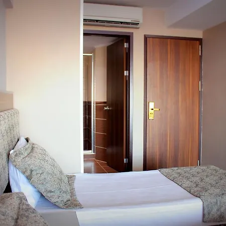Buyuk Paris Hotel