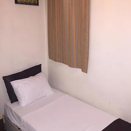Esra Sultan Petrol Hotel