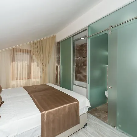 Grand Pamir 3* Istanbul