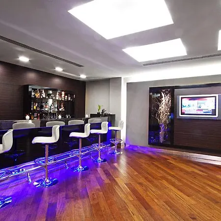 Lamartine Hotel 4*
