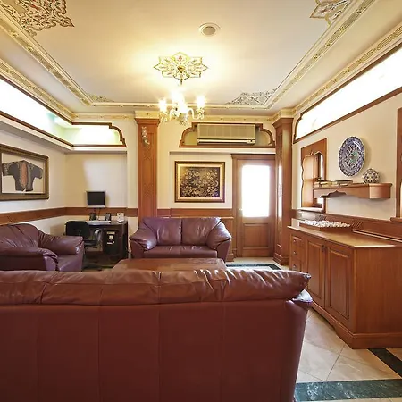 Azade Otel 4*