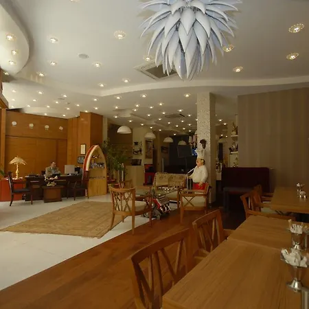 Galata Palace 2*